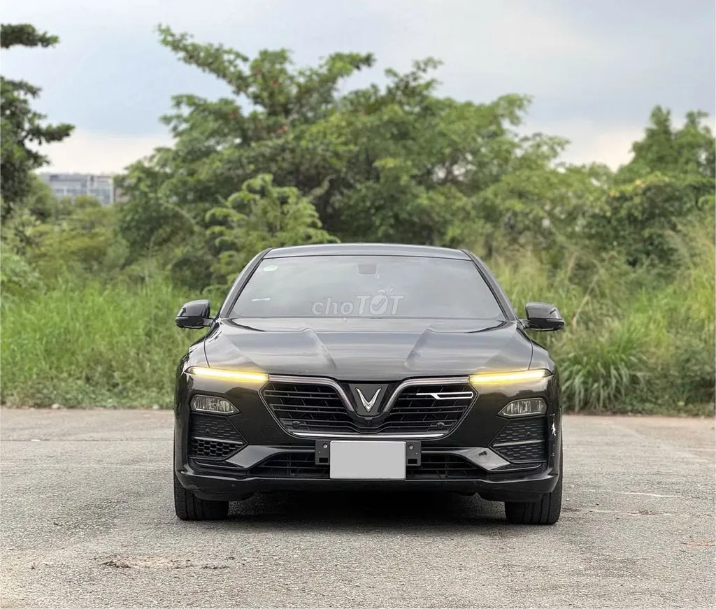 Vinfast Lux A2.0