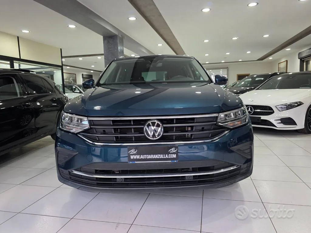 Volkswagen Tiguan 2022 photo 2