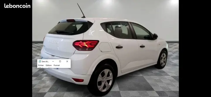 Dacia Sandero 2024 photo 2