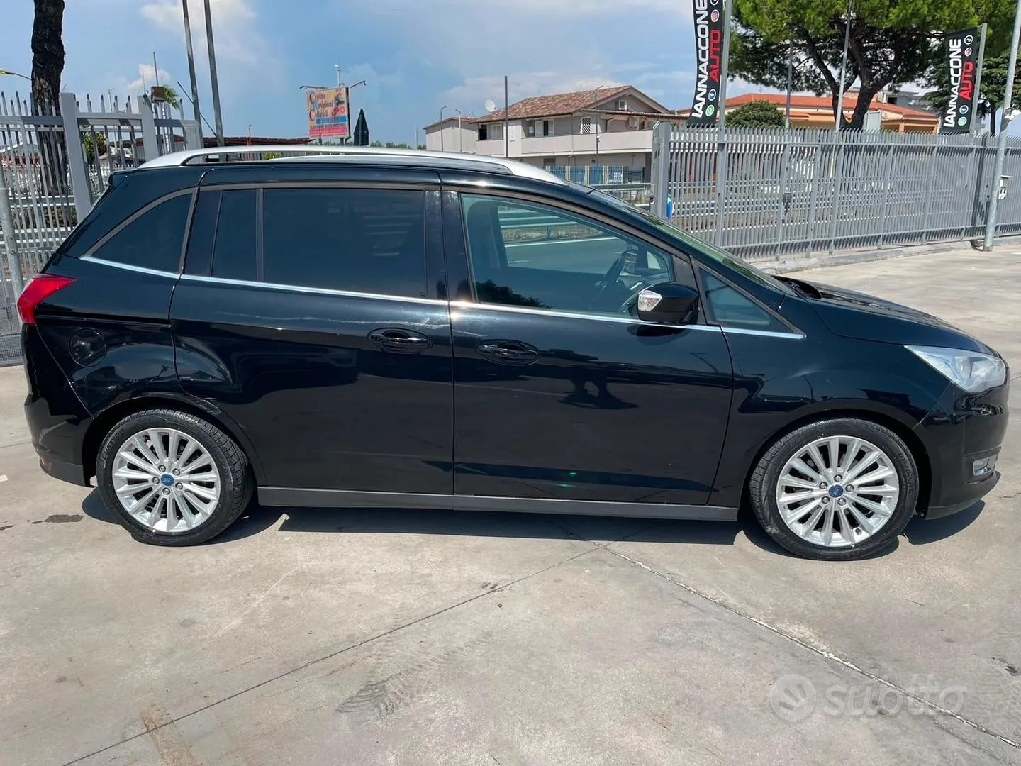 Ford C-Max 2017 photo 2