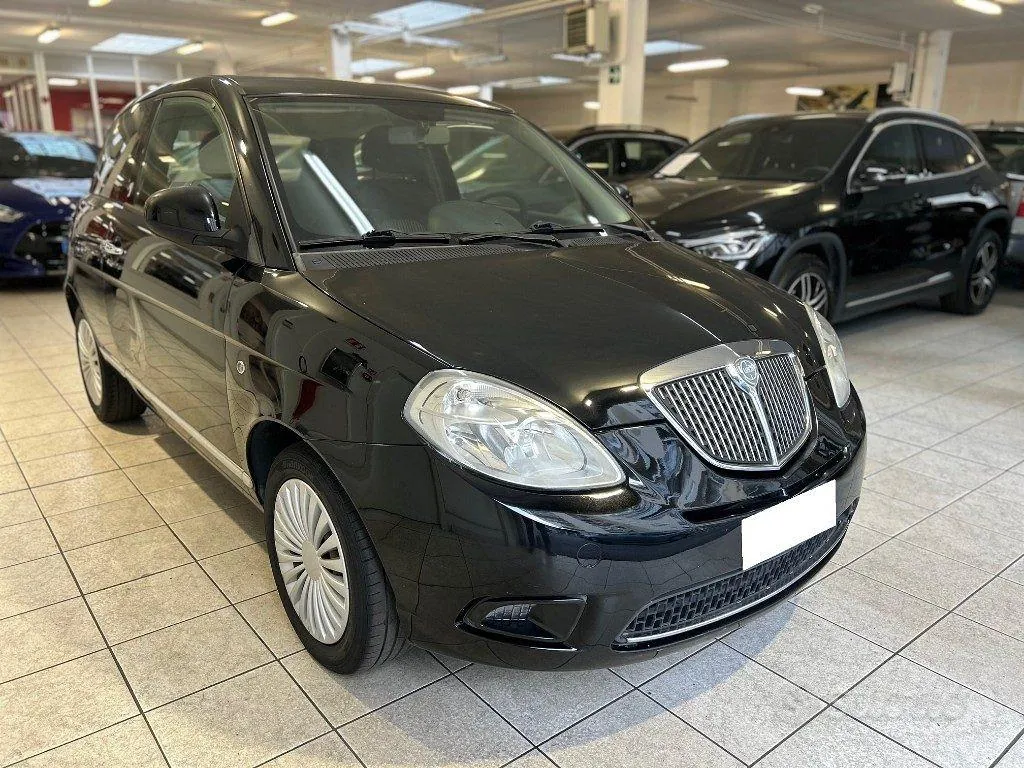 Lancia Ypsilon 2009 photo 2