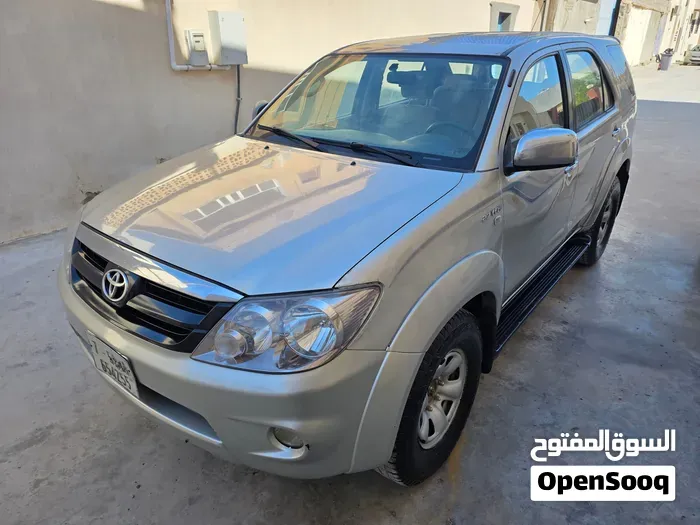 Toyota Hilux 2007 photo 2