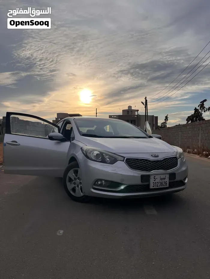 Kia K3 2014 photo 5