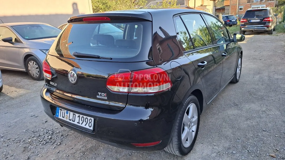 Volkswagen Golf 2011 photo 4