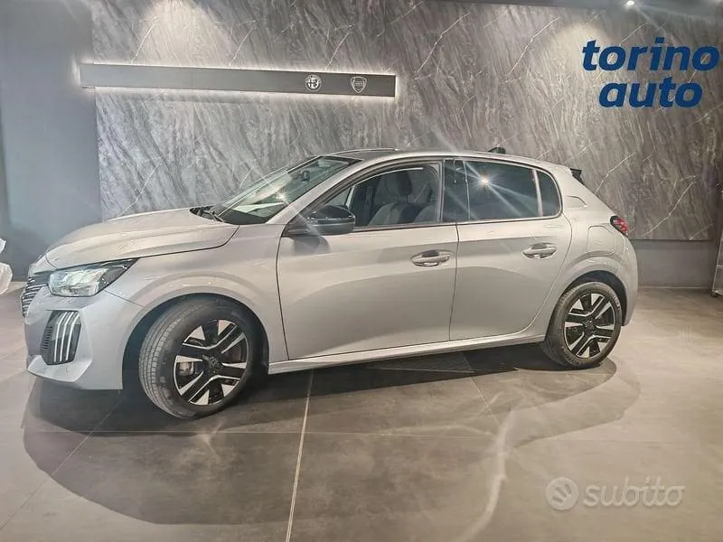 Peugeot 208 2025 photo 3