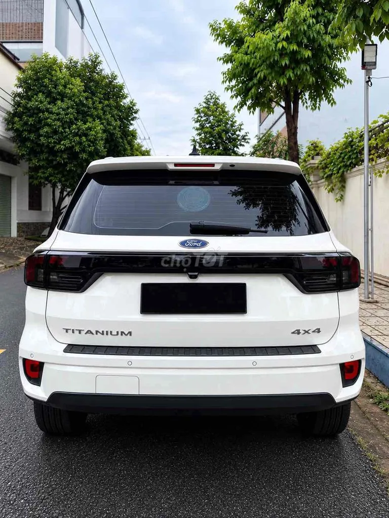 Ford Everest 2022 photo 2