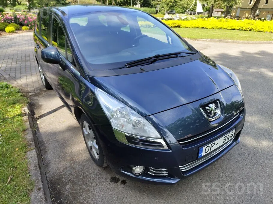 Peugeot 5008 2013 photo 2