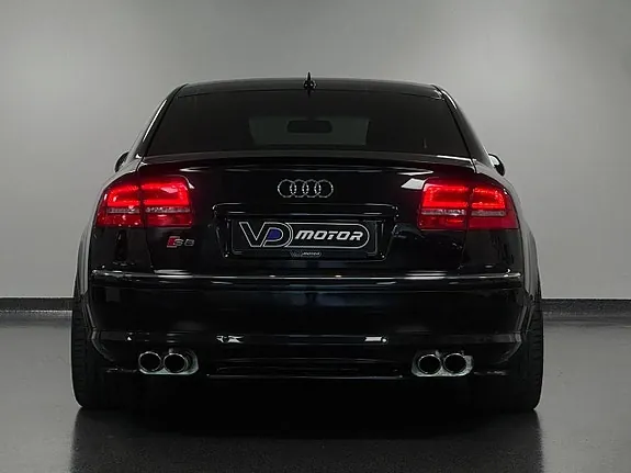 Audi S8 2008 photo 3