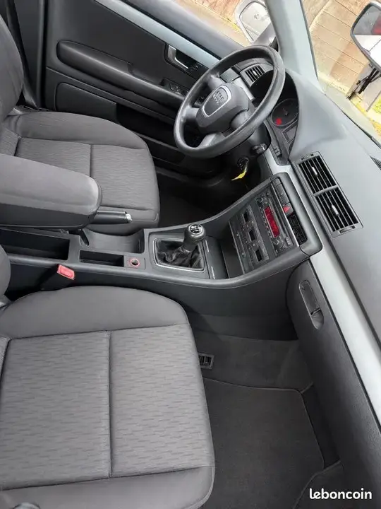 Audi A4 2005 photo 5