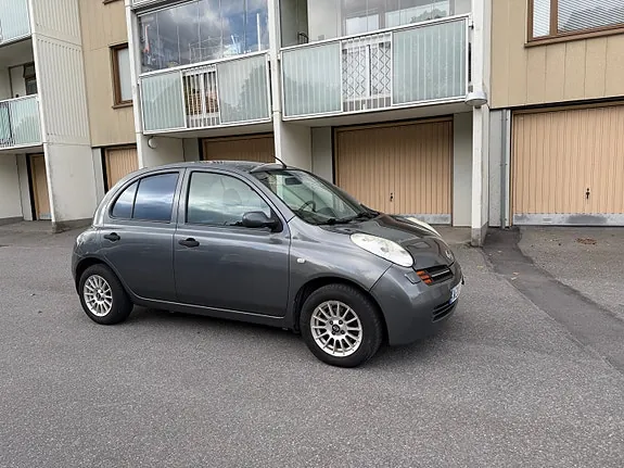 Nissan Micra 2005 photo 4