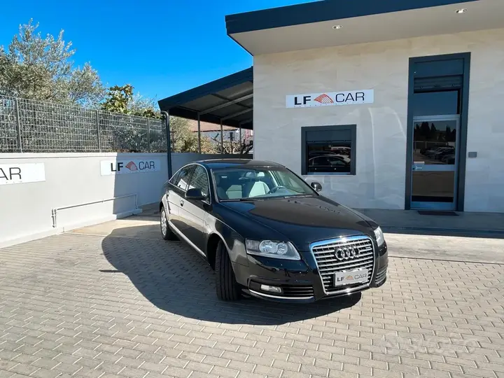 Audi A6 2011 photo 2