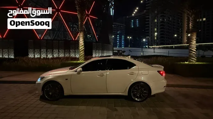 Lexus Is 2012 photo 2