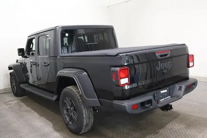 Jeep Gladiator 2026 photo 4