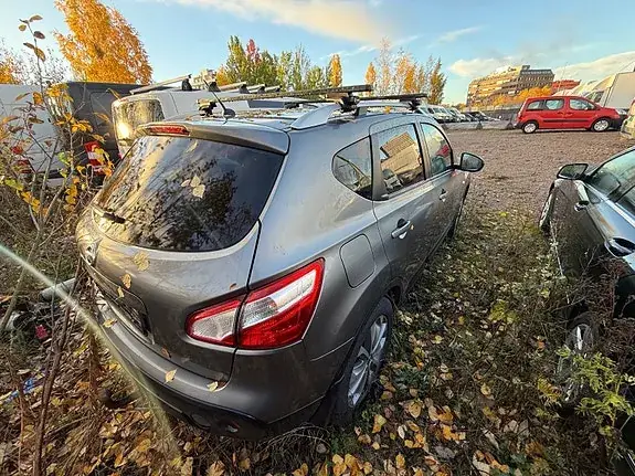 Nissan Quest 2013 photo 4