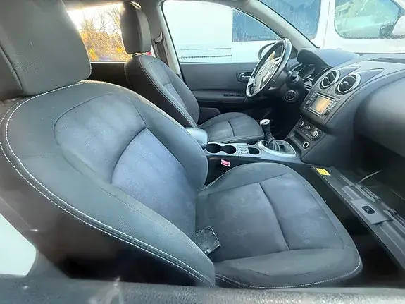 Nissan Quest 2013 photo 5