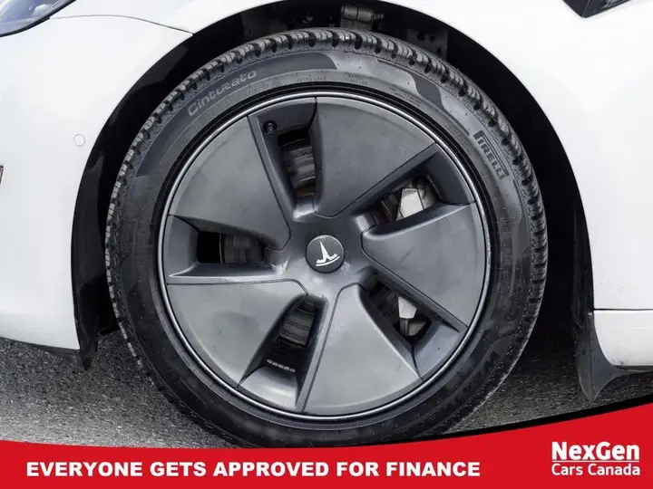 Tesla Model 3 2022 photo 4