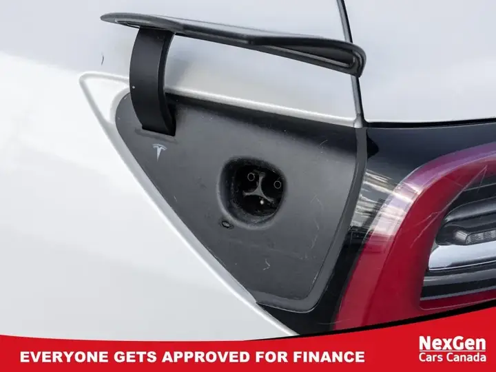Tesla Model 3 2022 photo 5