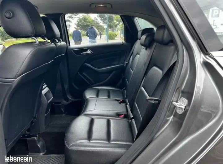 Mercedes-Benz B-Class 2013 photo 2
