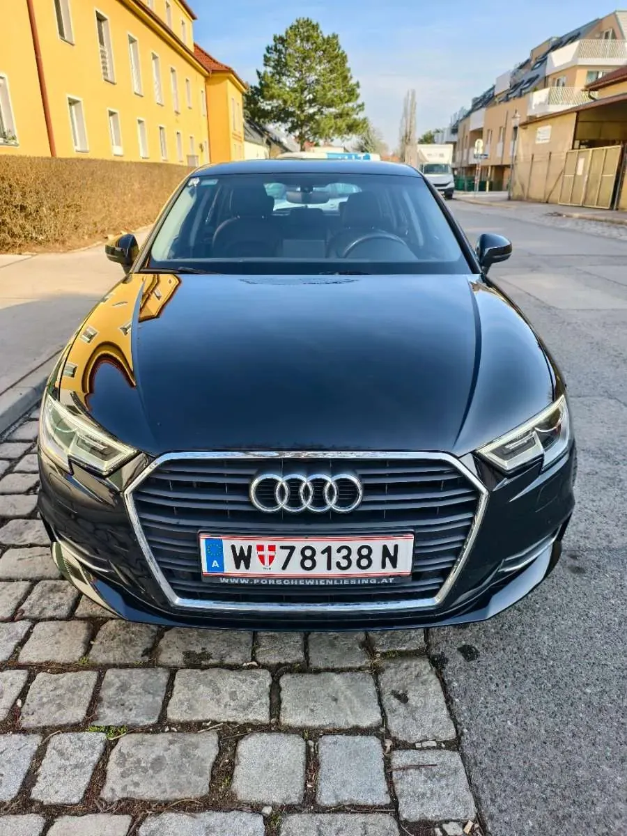 Audi A3 2018 photo 2