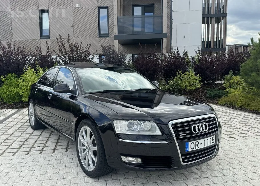 Audi A8 2008 photo 2