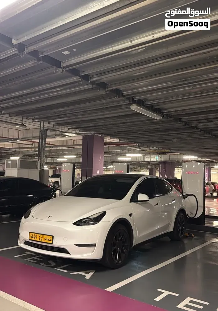 Tesla Model Y 2022 photo 3