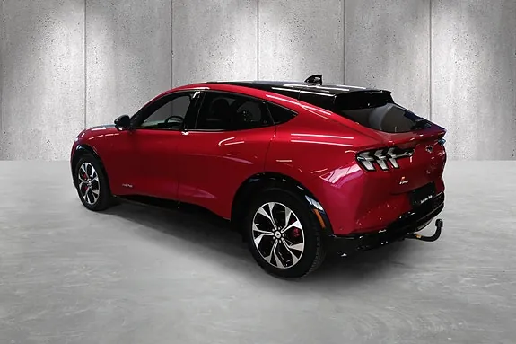 Ford Mustang Mach-E 2023 photo 3