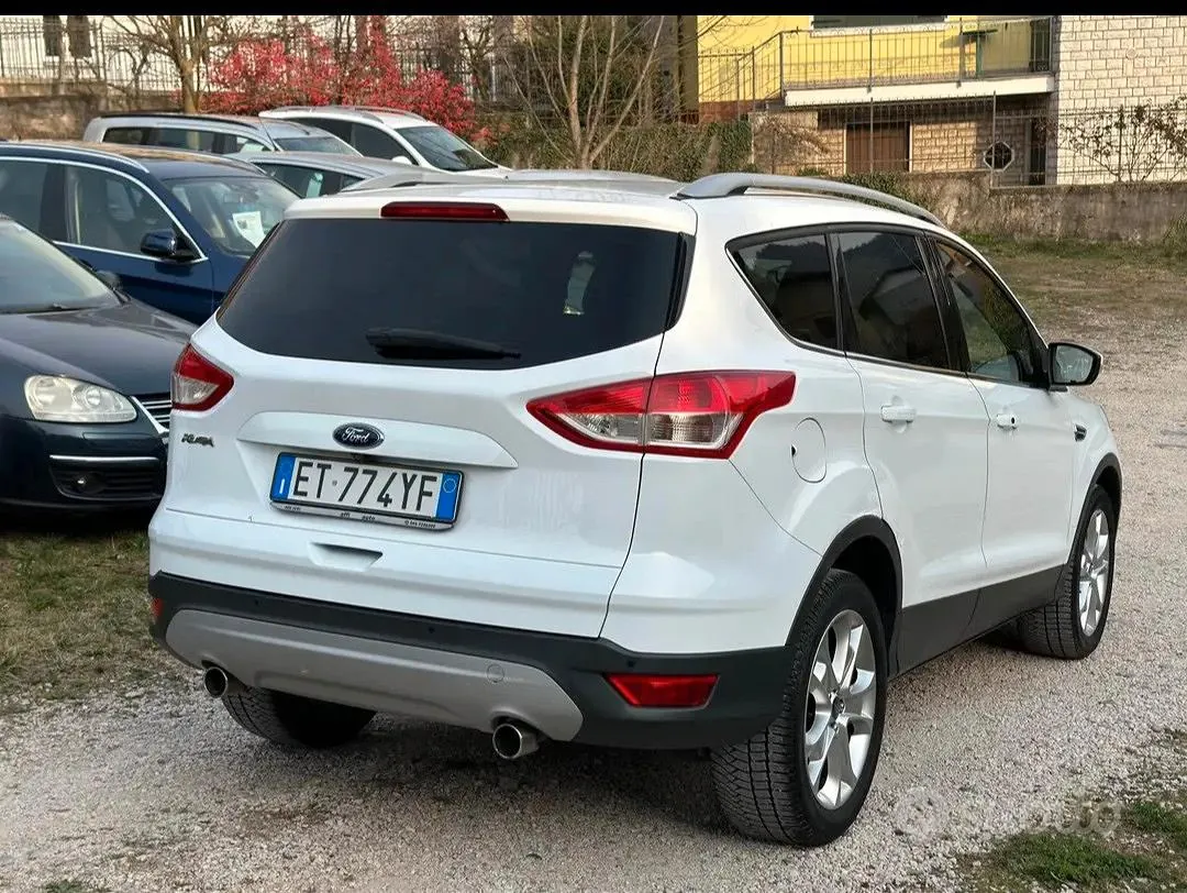 Ford Kuga 2014 photo 2
