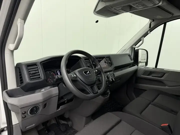 Volkswagen Crafter 2023 photo 3