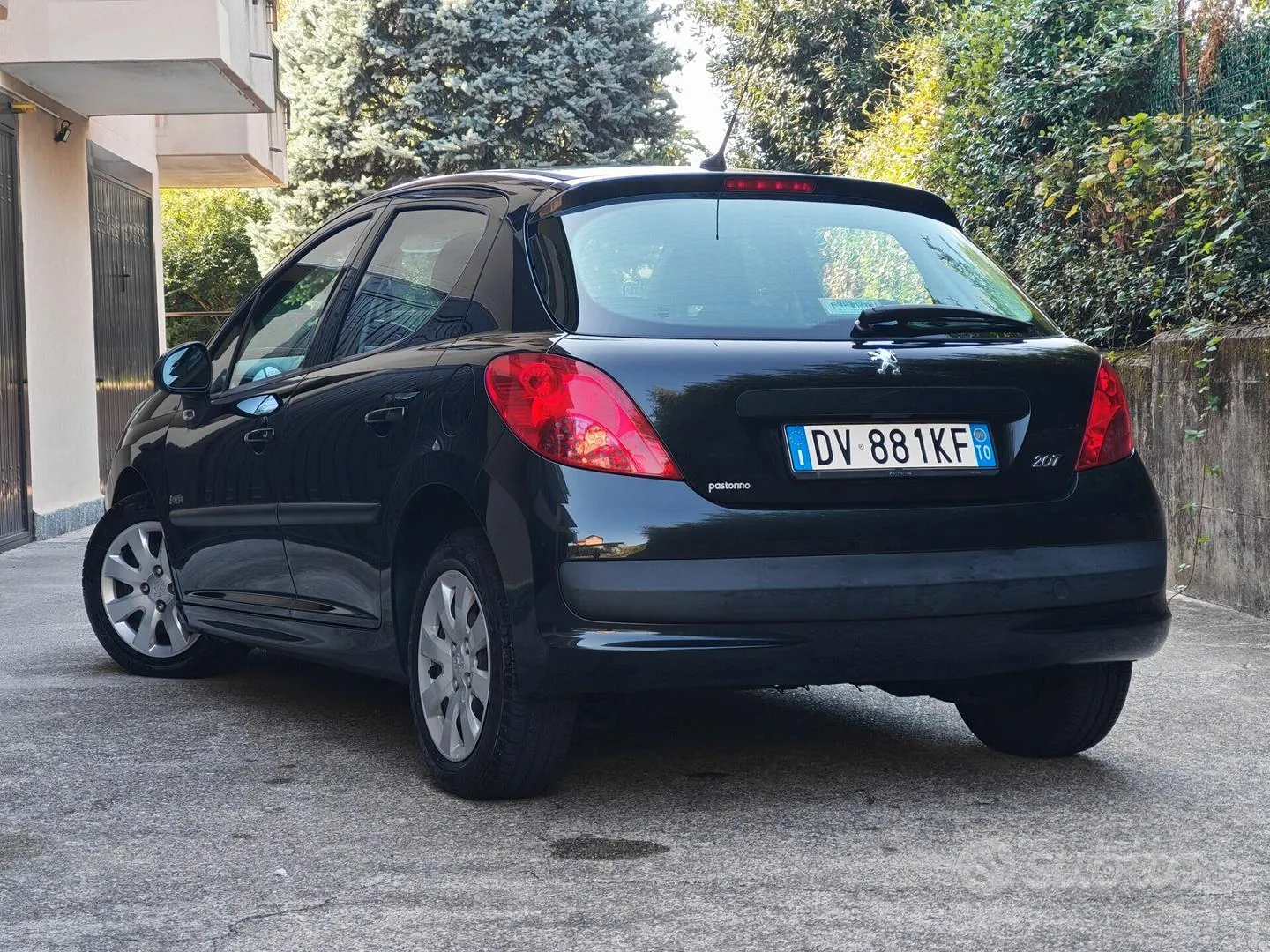 Peugeot 207 2009 photo 3