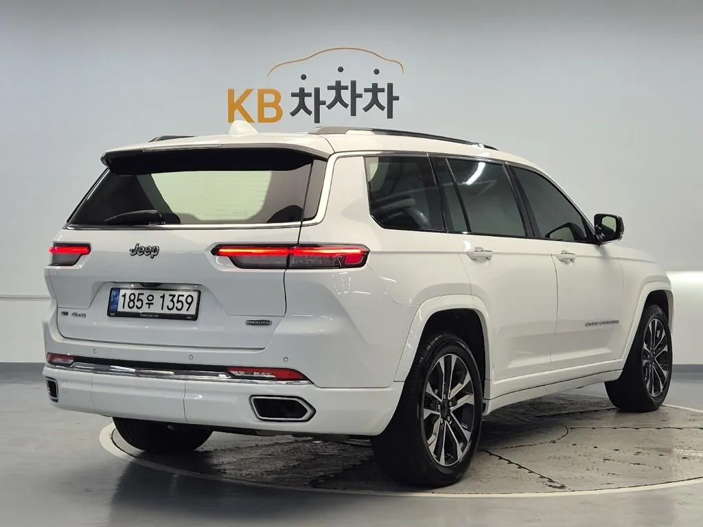 Jeep Grand Cherokee 2022 photo 3