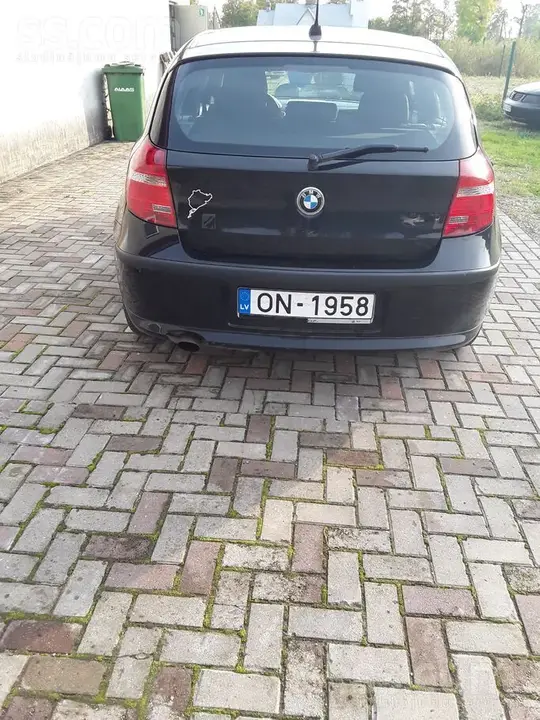 BMW 116I 2009 photo 2