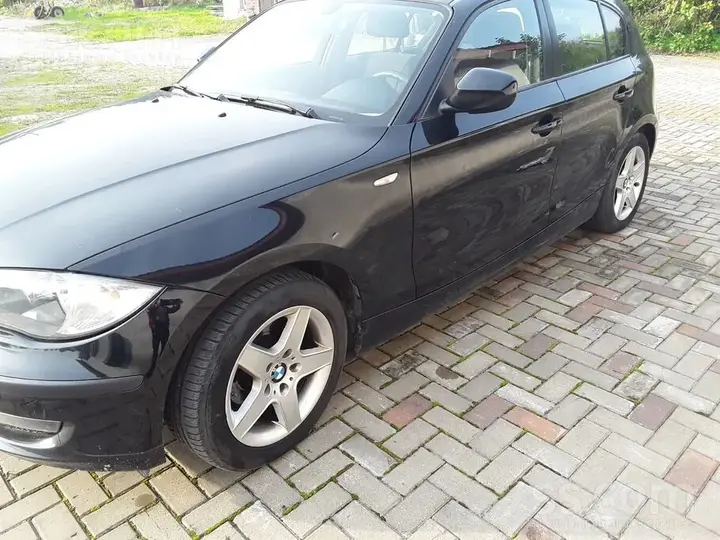 BMW 116I 2009 photo 3