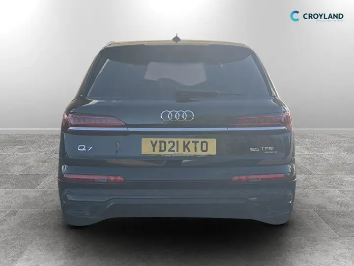 Audi Q7 2021 photo 4