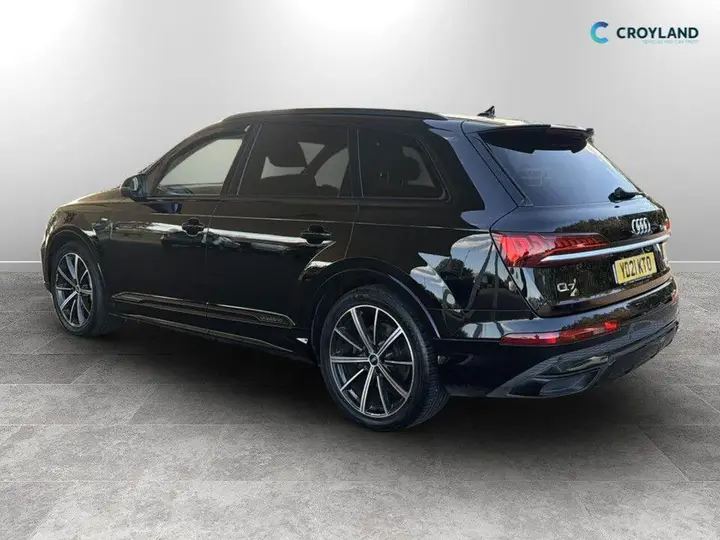 Audi Q7 2021 photo 5