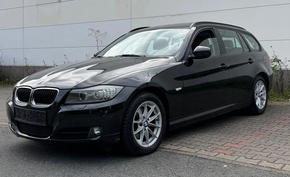 BMW 318I