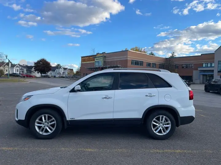 Kia Sorento 2014 photo 4