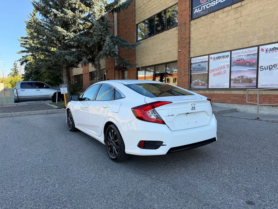 Honda Civic 2017 photo 2