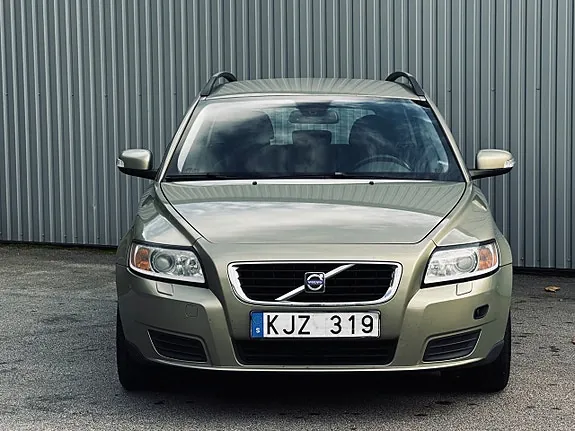 Volvo V50 2008 photo 2
