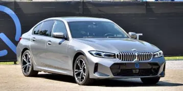 BMW 330 Phev
