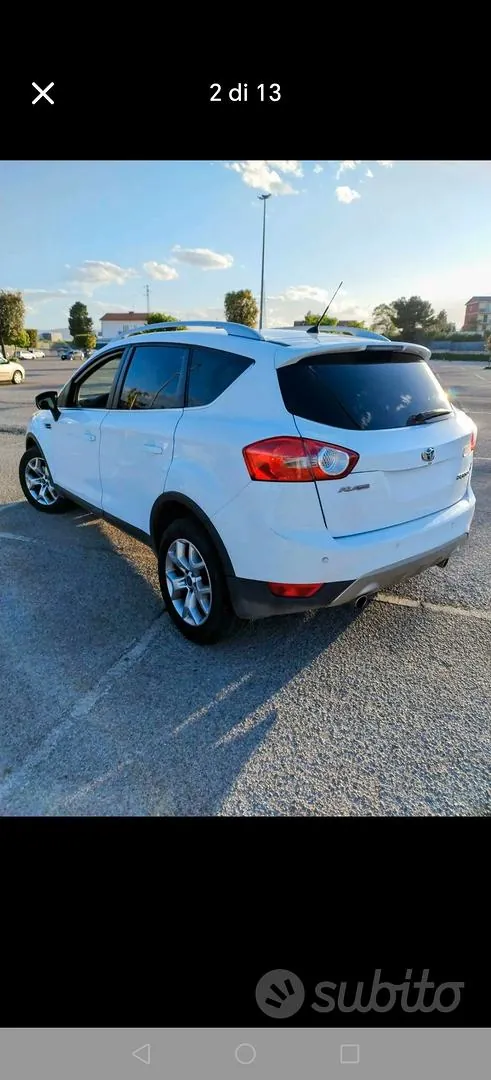 Ford Kuga 2011 photo 2