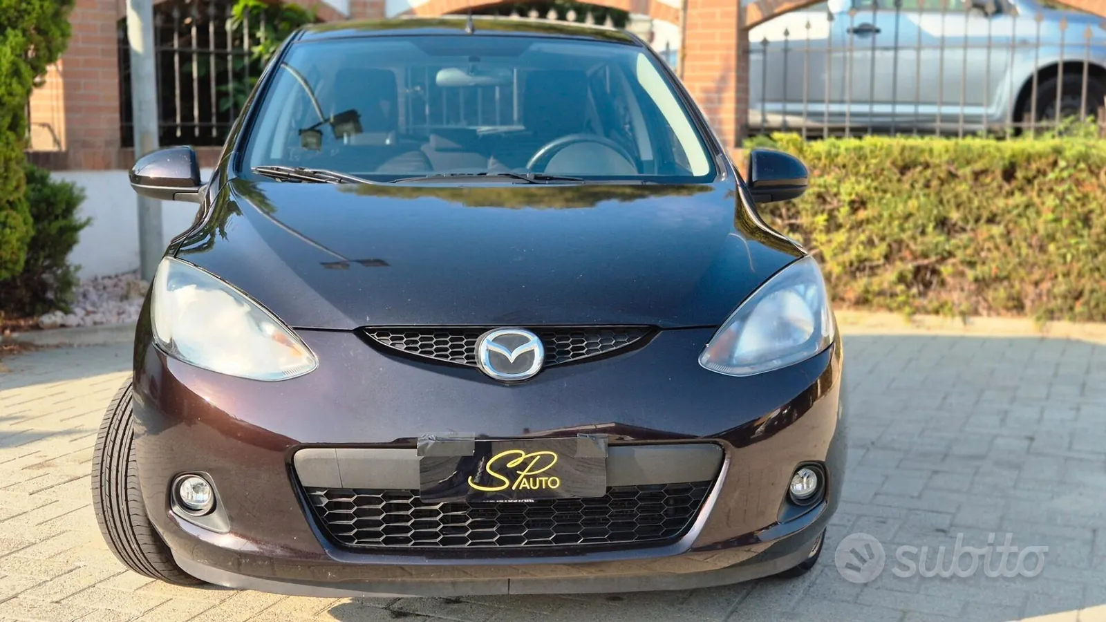 Mazda Mazda2 2009 photo 2
