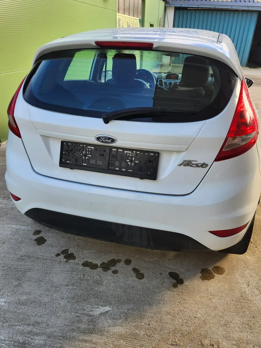 Ford Fiesta 2012 photo 3