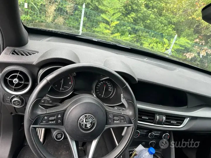 Alfa Romeo Stelvio 2019 photo 2
