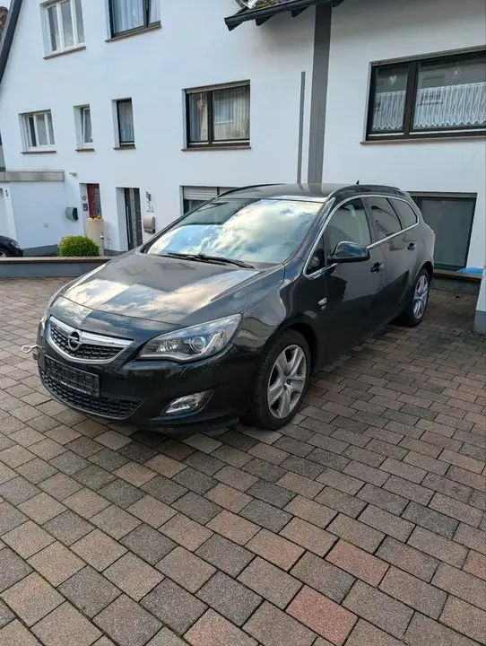 Opel Astra J Sports Tourer