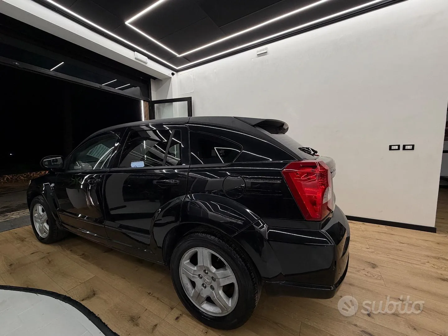 Dodge Caliber 2009 photo 2