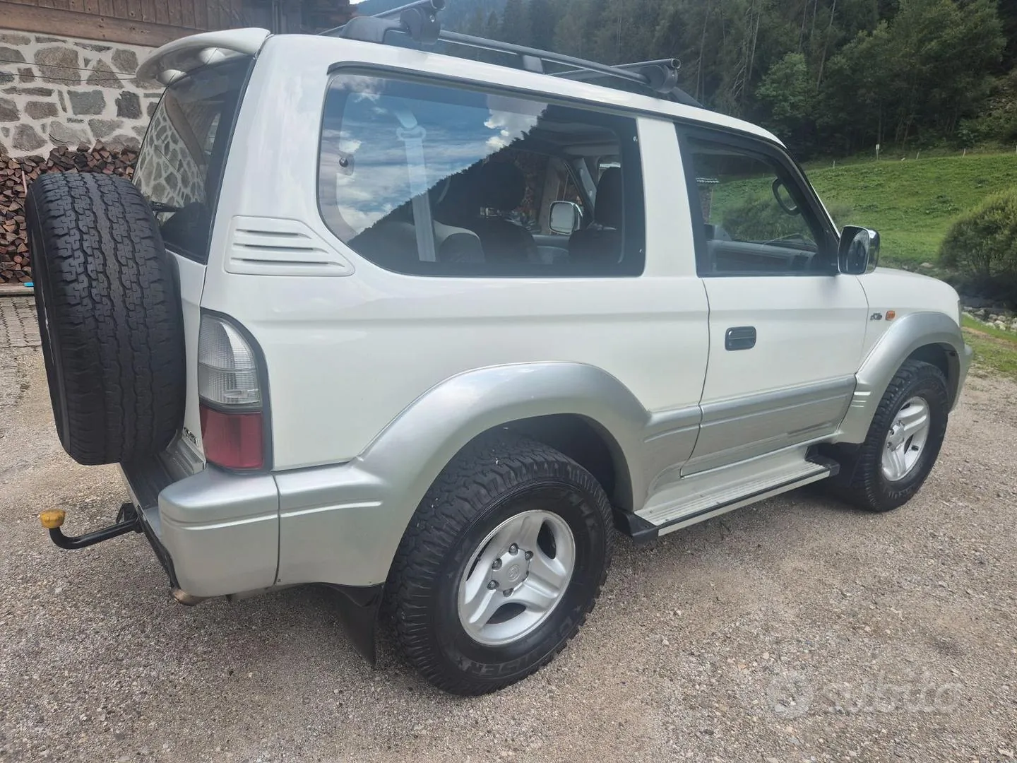 Toyota Land Cruiser 2001 photo 4