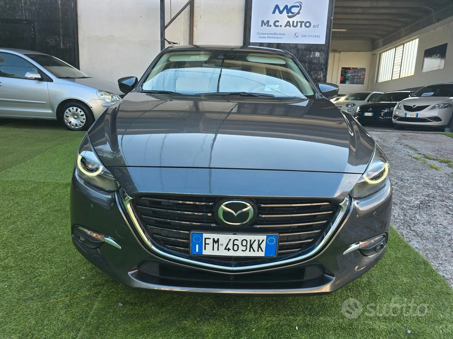 Mazda 3 2018 photo 2