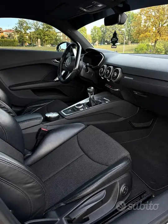 Audi Tt 2015 photo 4