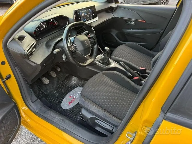 Peugeot 208 2020 photo 5
