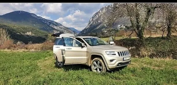Jeep Grand Cherokee 2014 photo 2